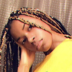 Meet your Posher, Cayla